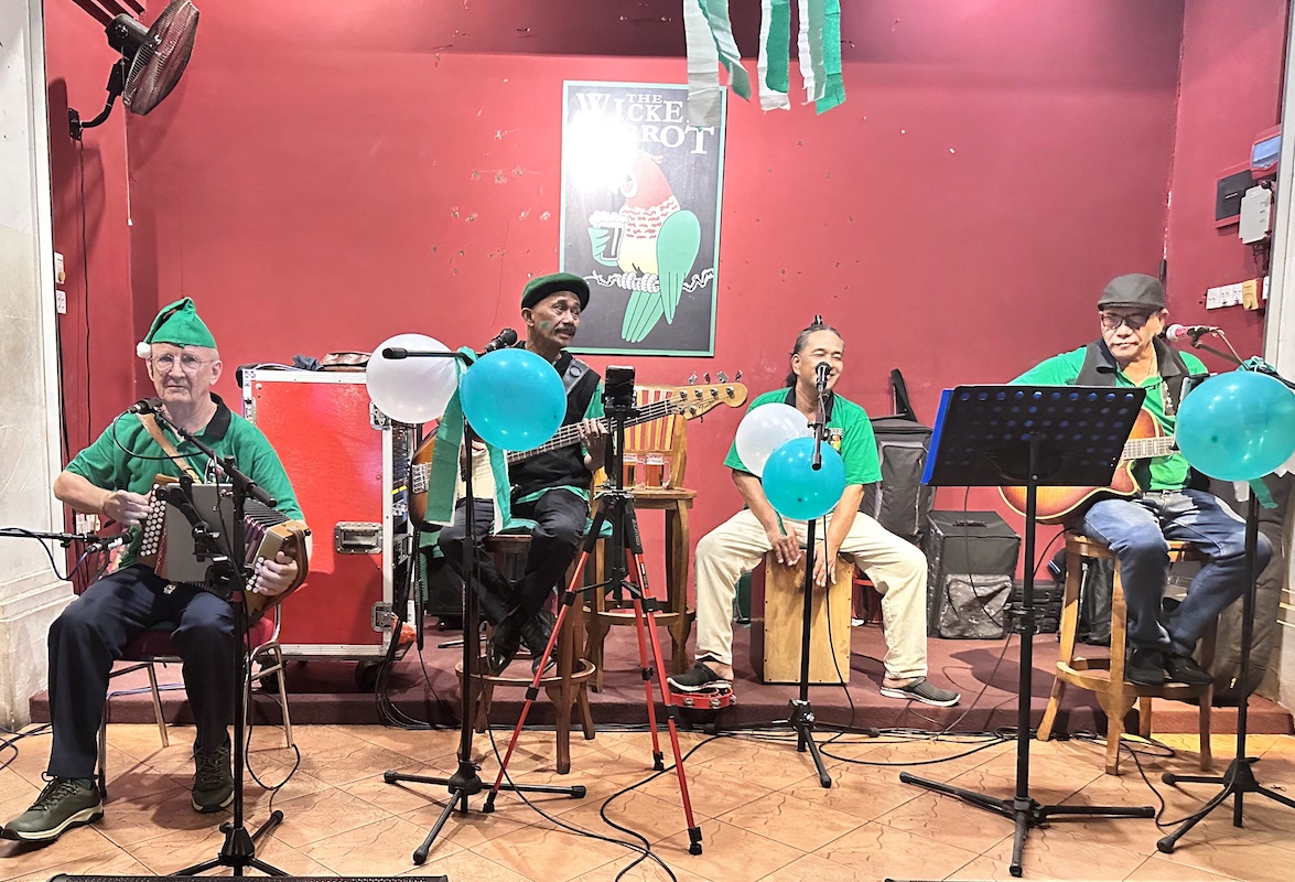 Wicked Parrot Sanur Paddy's Day